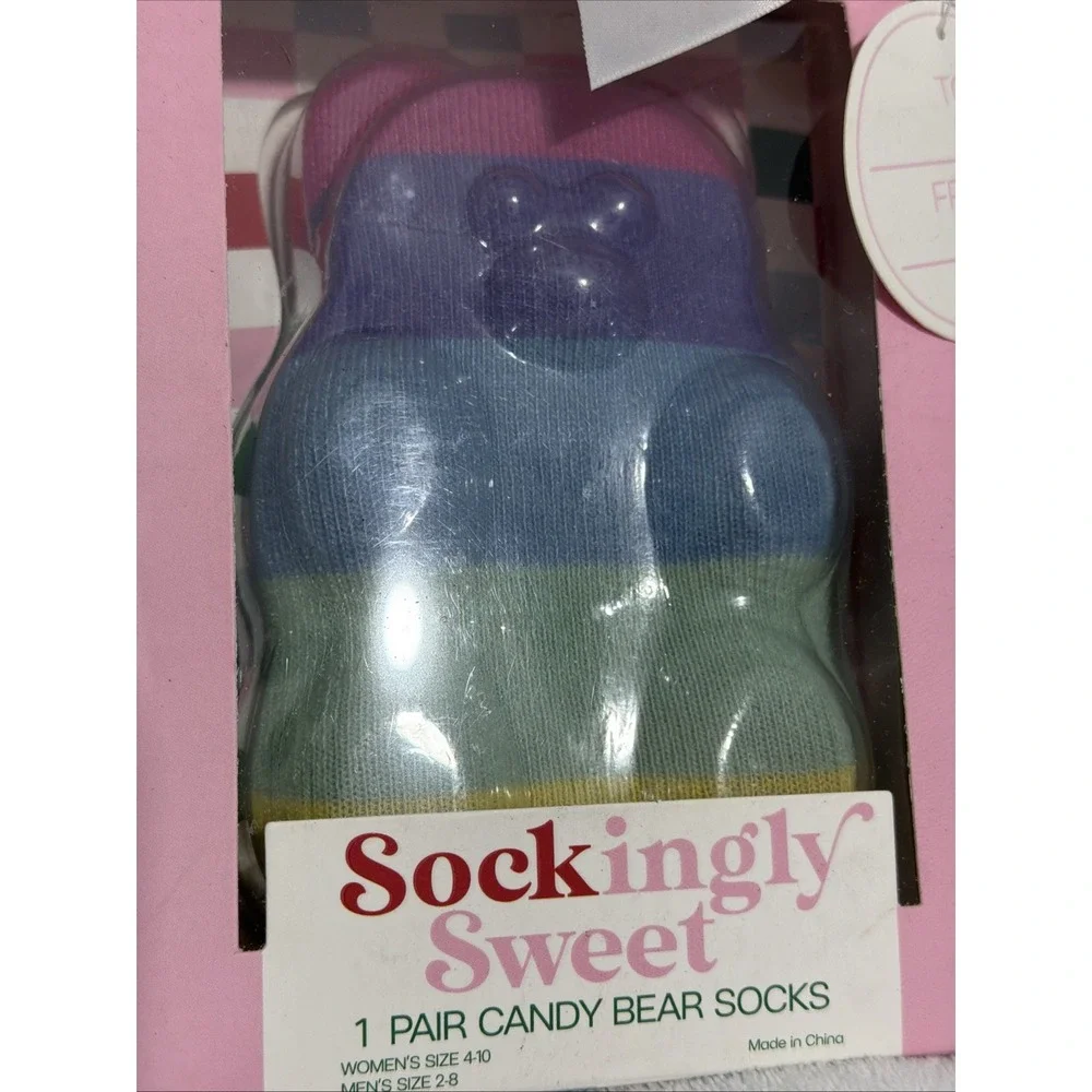 Women's Gummie bears Christmas crew socks Multicolor women's sz 4-10 Mens sz 2-8